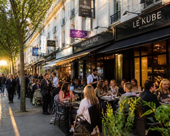 découvrez les 10 restaurants incontournables à levallois perret qui font sensation en ce moment, alliant saveurs uniques et atmosphères conviviales pour une expérience culinaire exceptionnelle.